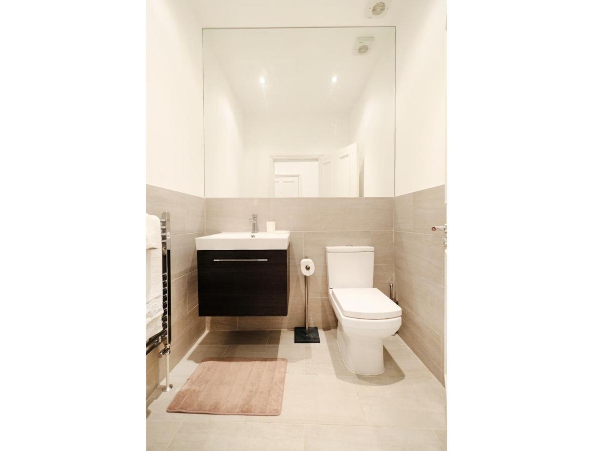 Edgware Rd, Paddington Spacious Apartment Sleeps 4 London Exteriör bild